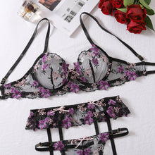 Cargar imagen en el visor de la galería, Set de Lencería “Orquídea Nocturna” – 4 Piezas con Encaje Floral Delicado