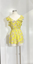 Load image into Gallery viewer, Romper Amarillo Floral – Delicado, Fresco y Femenino