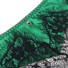 Cargar imagen en el visor de la galería, Emerald | Conjunto verde satinado con encaje negro – Lencería atrevida y con liguero