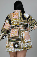 Load image into Gallery viewer, Vestido Estilo Versace con Cinturón – Talla Plus