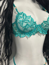 Load image into Gallery viewer, Set Jade - Conjunto de Lencería Elegante
