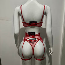 Cargar imagen en el visor de la galería, Velvet Rouge | Set de Lencería 4 Piezas
