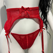 Cargar imagen en el visor de la galería, Ruby Grace | Set de Lencería 3 Piezas
