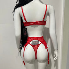 Cargar imagen en el visor de la galería, Ruby Grace | Set de Lencería 3 Piezas
