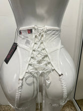 Cargar imagen en el visor de la galería, White Allure | Set de Lencería 3 Piezas
